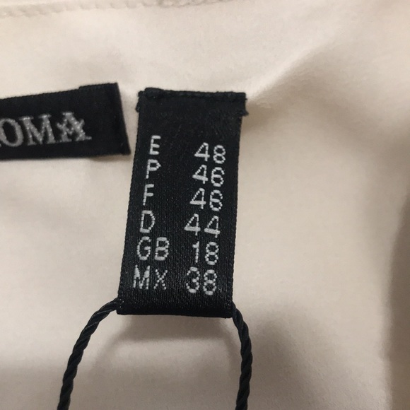 Punt Roma size 48 (18) polyester with squint shoulders cowl neck with tassel - Picture 7 of 9